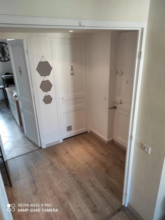 Pretty And Quiet Top Floor 2 Bedroom Flat In The Port Area Of Nicea Zewnętrze zdjęcie